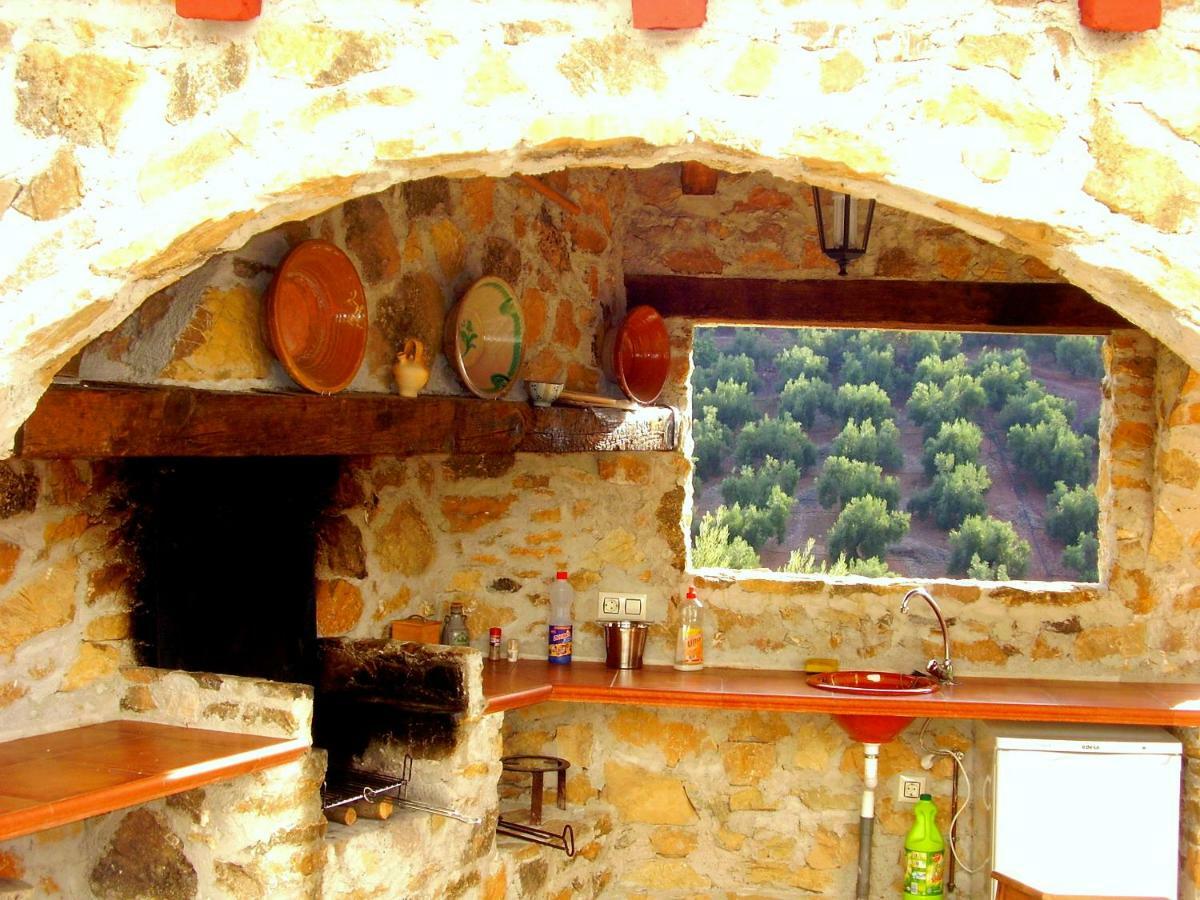 Alojamiento Rural El Agueelo Huelma Exterior photo